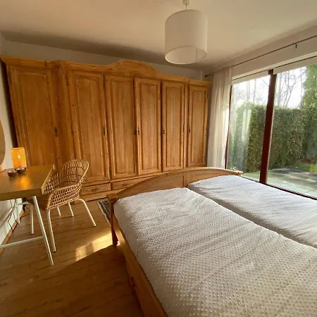 Διαμέρισμα Ferienwohnung-kapitaen-hook-mit-sonnenterrasse-garten-zwischen-strand-wald-wiese-auf-ruegen Gustow (Vorpommern-Rugen)