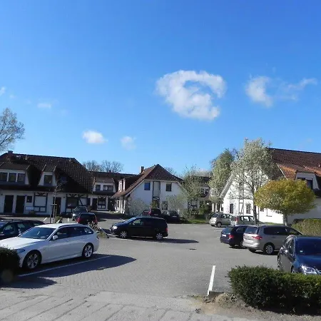 Διαμέρισμα Ferienwohnung-kapitaen-hook-mit-sonnenterrasse-garten-zwischen-strand-wald-wiese-auf-ruegen Gustow (Vorpommern-Rugen)