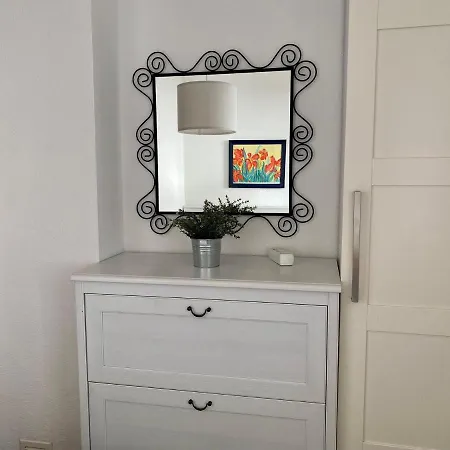 Διαμέρισμα Ferienwohnung-kapitaen-hook-mit-sonnenterrasse-garten-zwischen-strand-wald-wiese-auf-ruegen