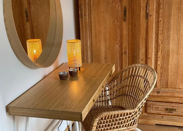 アパート Ferienwohnung-kapitaen-hook-mit-sonnenterrasse-garten-zwischen-strand-wald-wiese-auf-ruegen *